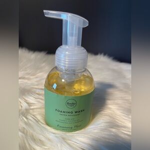 ⭐️TAKE 50% OFF⭐️ NWT Rocky Mountain soap foaming wash